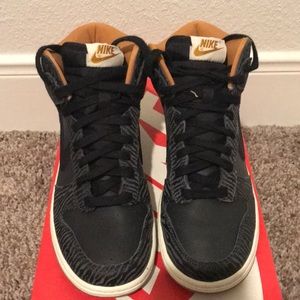 Nike Dunk Hi Skinny Print
